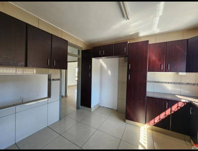 3 BEDROOM PROPERTY TO RENT IN OVERPORT